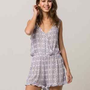 Others Follow Lavender/White Sleeveless Romper Juniors Size Large